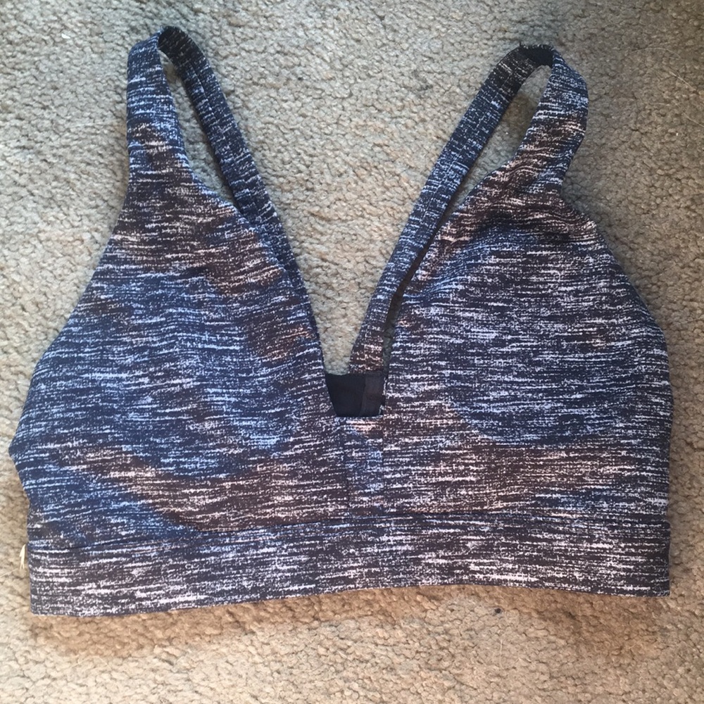 VS Sport Sports Bra